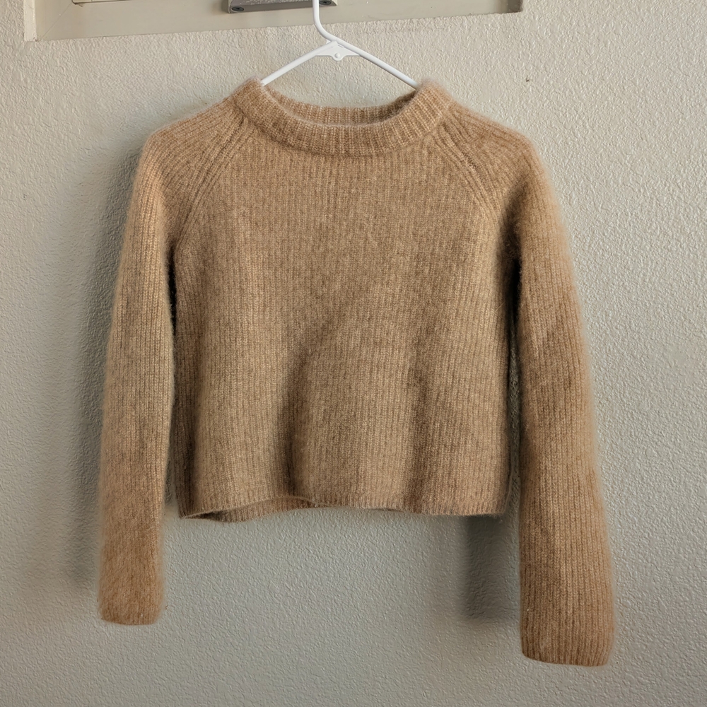 Quince 100% Mongolian Cashmere Shrunken Cropped Sweater